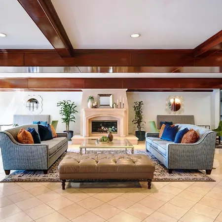 Ayres Suites Diamond Bar